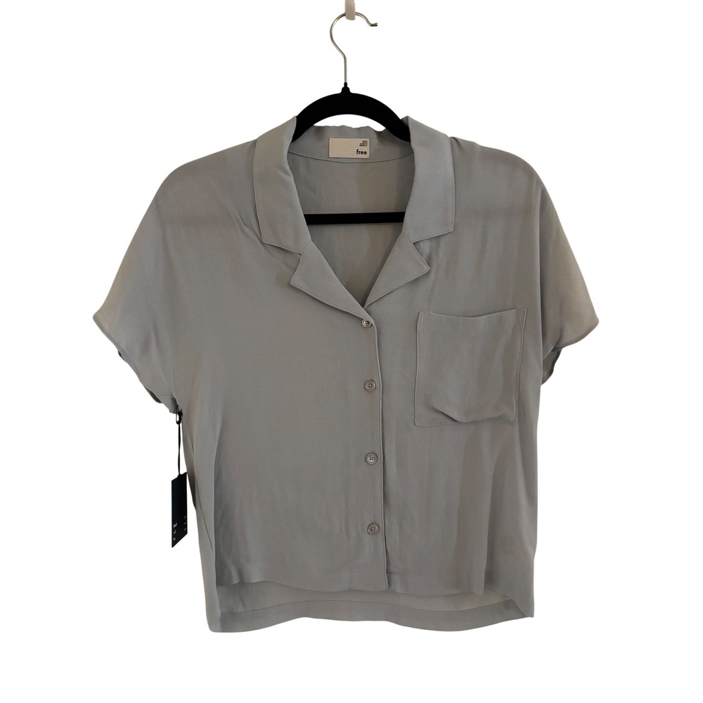 NWT Wilfred Free Aritzia blue Viscose Short Sleeve Button Down Camp Shirt XXS